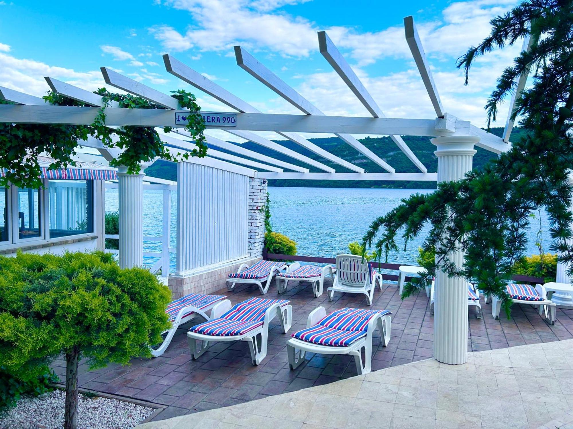 Riviera 990 - Resort & Restaurant Eselnita Exterior foto